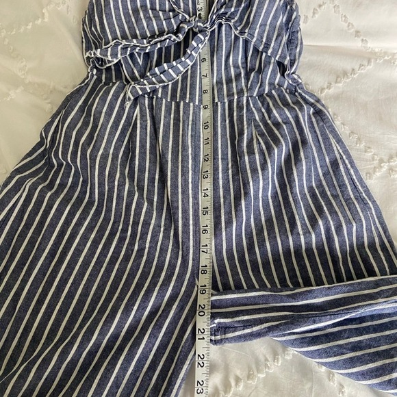 Lavender fields blue white spaghetti strap romper flared legs small - Picture 10 of 12